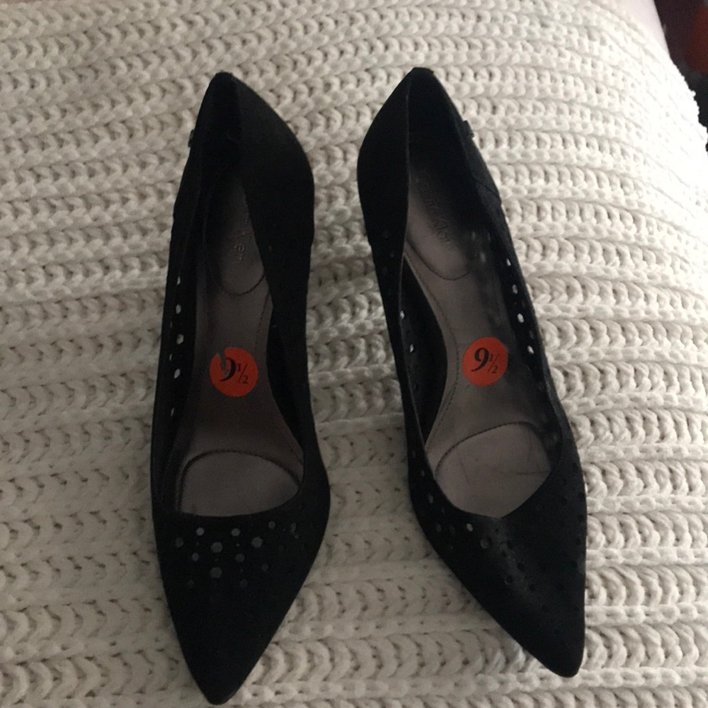 Calvin Klein black pumps